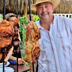 Bizarre Foods with Andrew Zimmern in Colombia